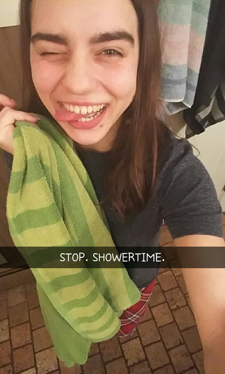 phoenixfloe:  STOP. SHOWERTIME. can’t touch this self shot by phoenixfloe   Excellent,
