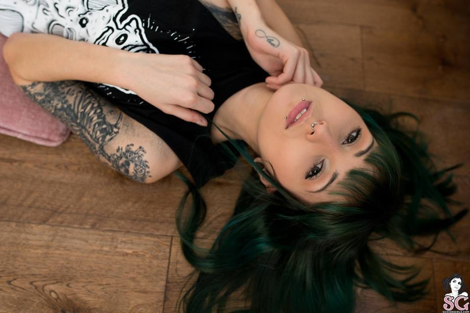 I love girls.