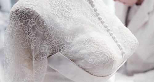 carol-danvers:  Kiss me, my girl, before I’m sick. Phantom Thread (2017), dir. Paul Thomas And