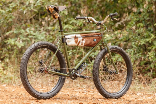 vrbikes: fuzzyimages: Holy shit. This is amazing. Rick Hunter is a genius.  Wow