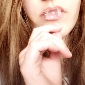 ccoconutcat:  I love to make little bubbles