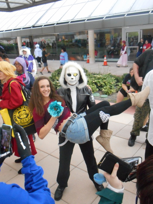 laundrysketchpile:  jackscarab:  Otakon 2016 Cosplay: Undertale Friday (1/3).The very young and delightfully well-behaved Frisk was donated to the photoshoots by Melody the Mommy/Cosplayer. See the ice pop they’re holding? Nice Cream Guy had a cooler