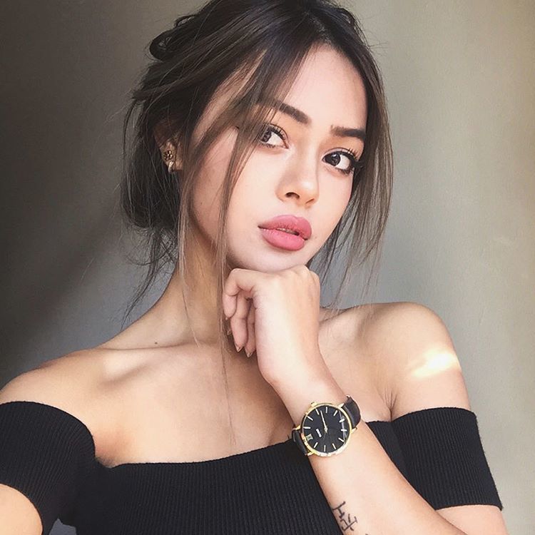 zafulfashion:  OMG, she’s so gorgeous! Photo credit @lilymaymac​  👉 👉 👉