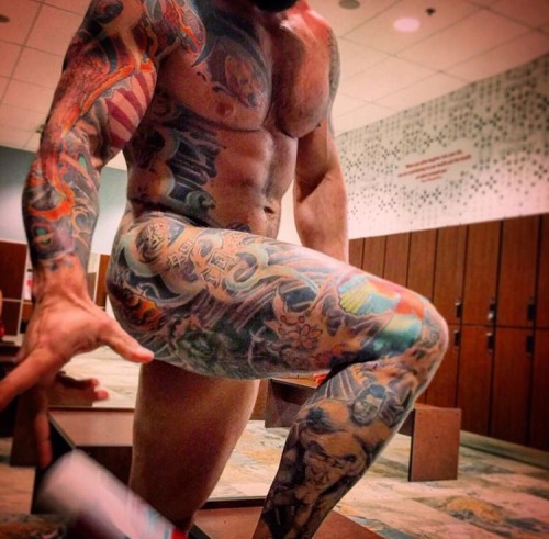 manrumpsxxx:  Follow Me For The Sexiest Rumps On Tumblr 
