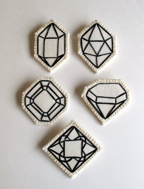 neonelephantintheroom: powervests: waylaidx: Embroidered gem brooches by An Astrid Endeavor on E