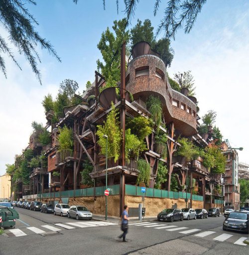 asylum-art:Urban Treehouse Uses 150 Trees To Protect Residents From Noise And Pollution Luciano Pia, an architect in Italy, has a beautiful vision for how people and nature can live together even in a thoroughly urban landscape. 25 Verde, an apartment