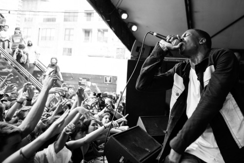 vansmusic:  Long Beach rapper and avid tweeter of all things NBA Vince Staples woke up SXSW as he spit rhymes off his recent debut Hell Can Wait. Known for his raw and emotional subject matter, Staples planted us right in the heart of the stories he told,