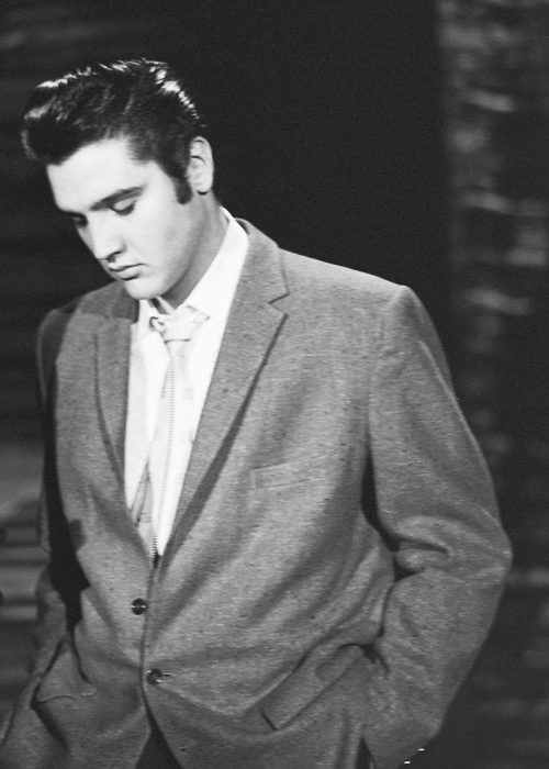 Such a gorgeous man 