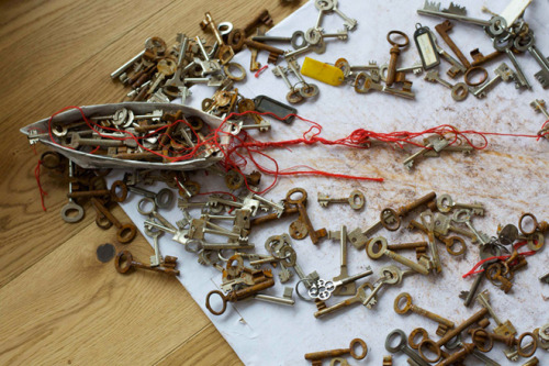 XXX crossconnectmag:   Labyrinth of Keys and photo