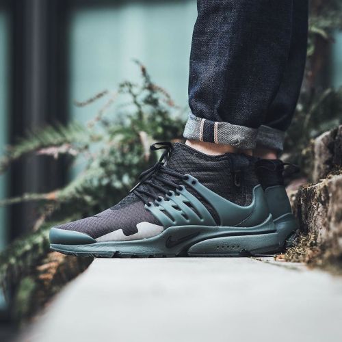 unstablefragments2:Nike Air Presto Mid SP (via Kicks-daily.com)