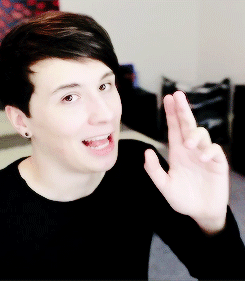 sarcastichowell:  BUT LOOK AT THE DIFFERENCE 