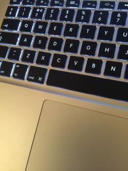 hipsparta:  Mac aesthetics  the sole purpose