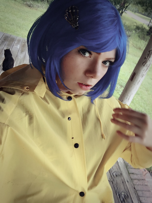 sparklecosplay:put on coraline for the first time in like a year wow i still really wanna finish t