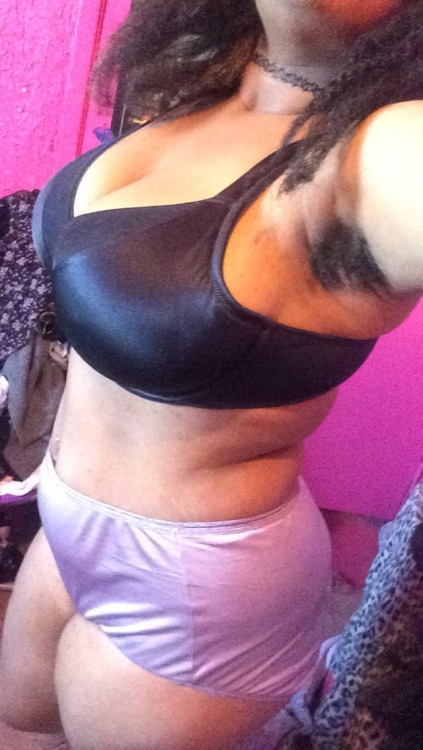 ouijavvhore:  Me being thick af