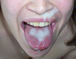 mouthcream:  big load on her tongue Thanks