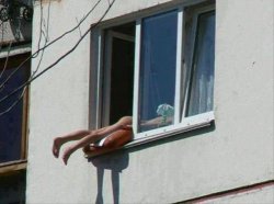 How To Get Tan In Your Apartment. (Welcome To Russia)   