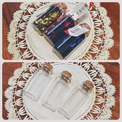 Budget witches! Want real glass-and-cork mini spell jars, but don’t want to spend $6 on a set?