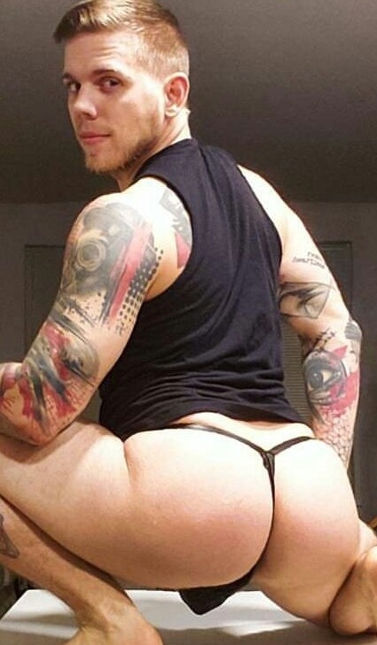 buttaddicktion:  adictoalosculones:      Steve 😲😳😍😈🍑👅🍆💦 CUM FEED YOUR BUTT ADDICKTION
