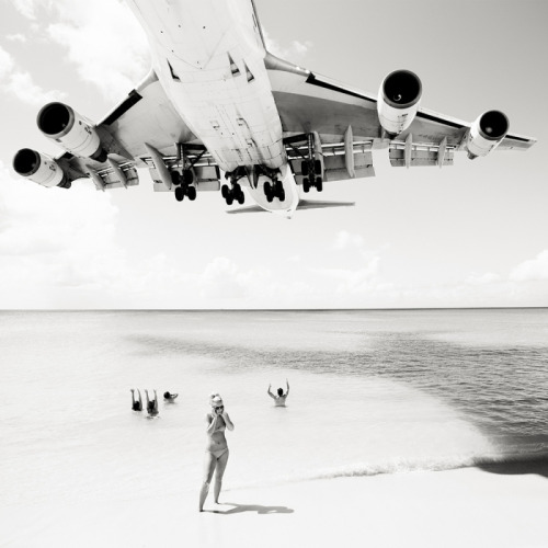 JET AIRLINER (BY JOSEF AND JAKOB HOFLEHNER)