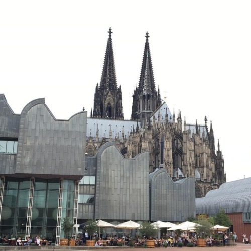 Ah Köln, thank you. See you again soon! #köln #germany #amphifestival #roadtrippin #travelinggoths