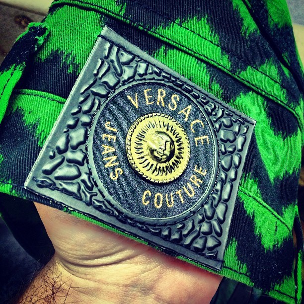 godsprey:  This place got the 🔥 #VeryRare #Vintage #Versace #Steez (at It’s