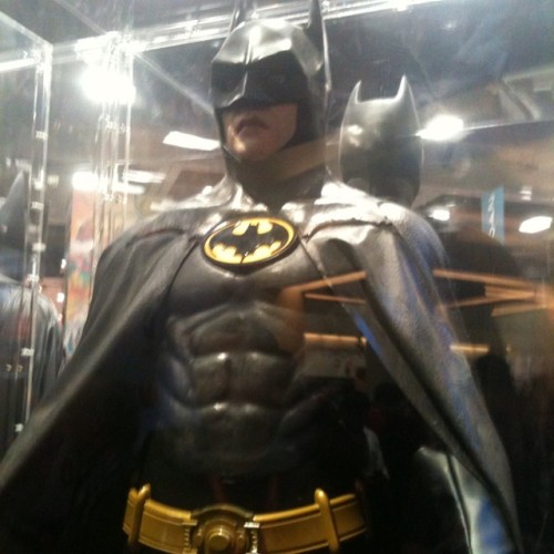 Michael Keaton batman statue! #sdcc