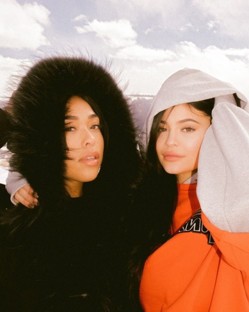 Kylie Jenner &amp; Jordyn Woods Rays Corrupted Mind