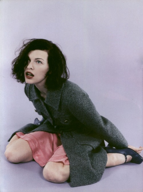 sowhatifiliveinkyushu:Milla Jovovich (1996)© Juergen Teller