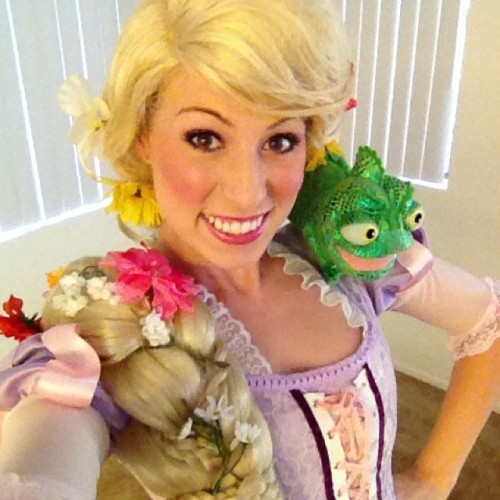 xthe-dork-knightx: Seven AM the usual morning line up… #rapunzel #tangled #partykaracters
