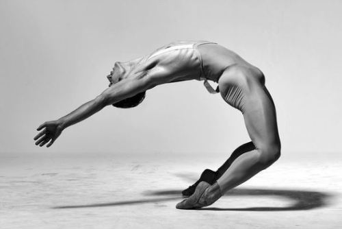 dance-world: Davide Dato - Vienna State Ballet - photo by Kosmas Pavlos