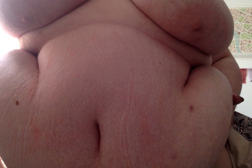 Porn californiafeedee:  Help this belly get a photos