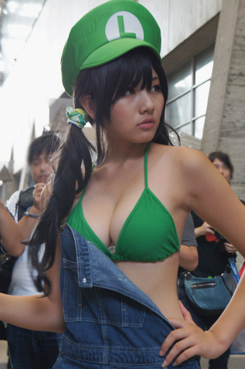 dirty-gamer-girls:  Dirty Gamer Girls
