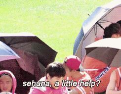 exoturnback:  baekhyun, the umbrella, the struggle 