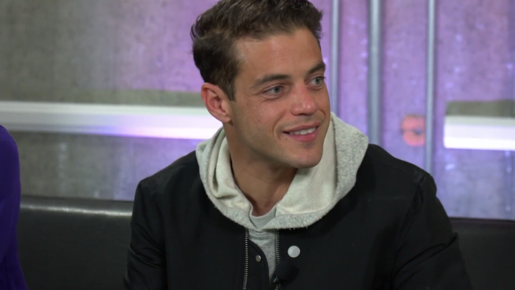 threemoonsareshining:He looks like he hasn’t slept in 3 years I am In Love