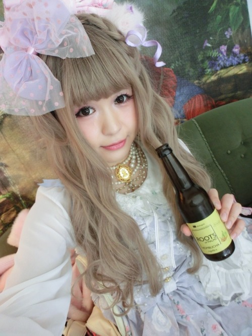 yannmmm:Today’s Outfit:  Angelic Pretty - Romantic Cat