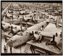 peerintothepast:  B-24 Bombers under production