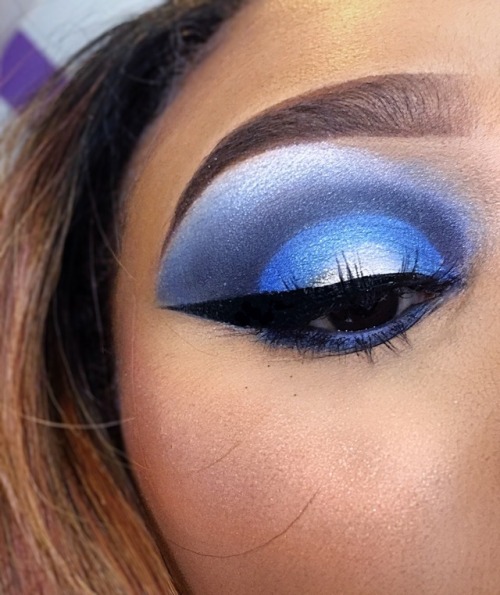 Can you focus on mee  Makeup inspired by @hermusicofficial  Obsessed with her and these colors