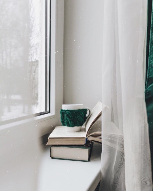 like-fairy-tales:By: Julia | cosinusoid