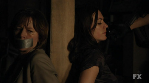 superbounduniverse:  tv-damsels:  Sons Of Anarchy - S03E10; ‘Firinne’ (starring Maggie Siff, McNally Sagal)  Superbound rating: 9.5