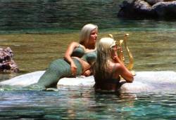  Disneyland mermaids c. 1960s (via) 