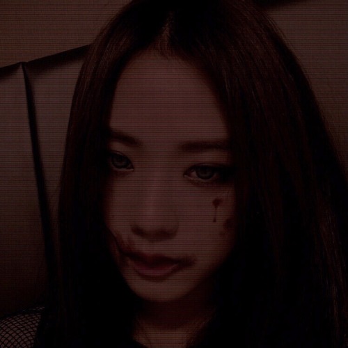 Jisoo Halloween Layouts