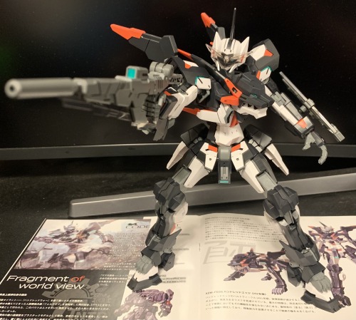 XZM-FE05 Hundred EdgeI have been waiting for this kit to come out since it was revealed in February 