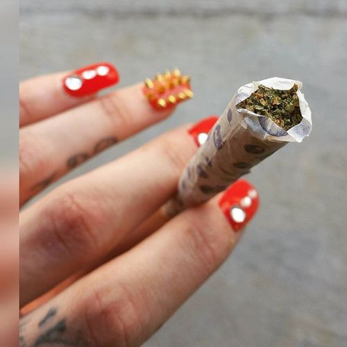 420studios:  New Pic From @doobie.doll View More Here: http://ift.tt/1y3iimw Source: http://ift.tt/1MCHHe3