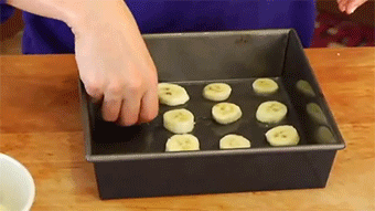  beautifulpicturesofhealthyfood:  Baked Banana Oatmeal - Clean &amp; Delicious®