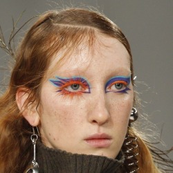 facesoftherunway:Maison Margiela Fall 2017 RTW Key makeup: Pat McGrath