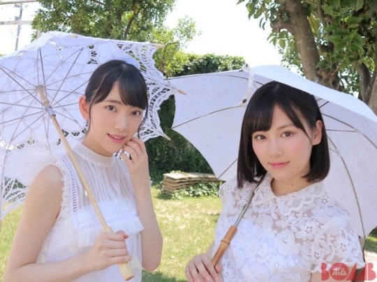 33723372:  BOMB9月 オフショット堀未央奈 山下美月