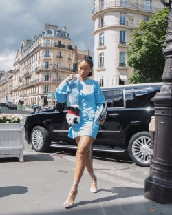 rihconda:  Rihanna out and about in Paris,