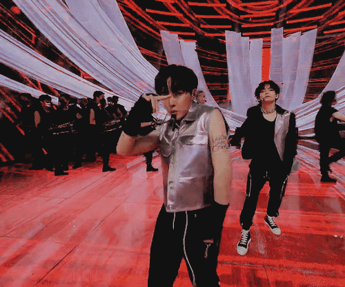 Hoseok MMA 2020 (cr. C_a_leaf)