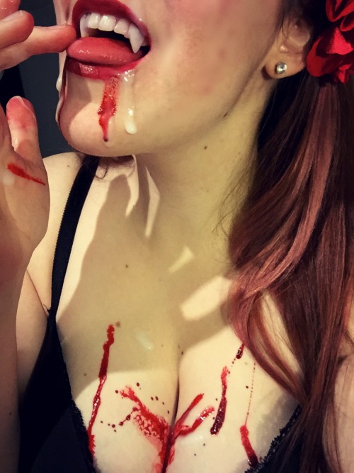 mytightjuicysecret: Happy Halloween! (more to come)