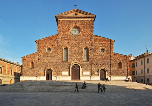 Piazza del popolo e Piazza della libertà | Faenza | Ravenna